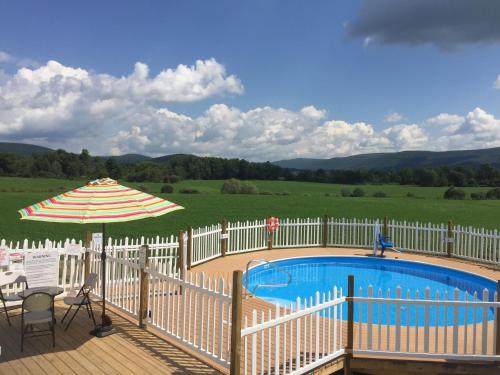 apple inn and suites cooperstown area