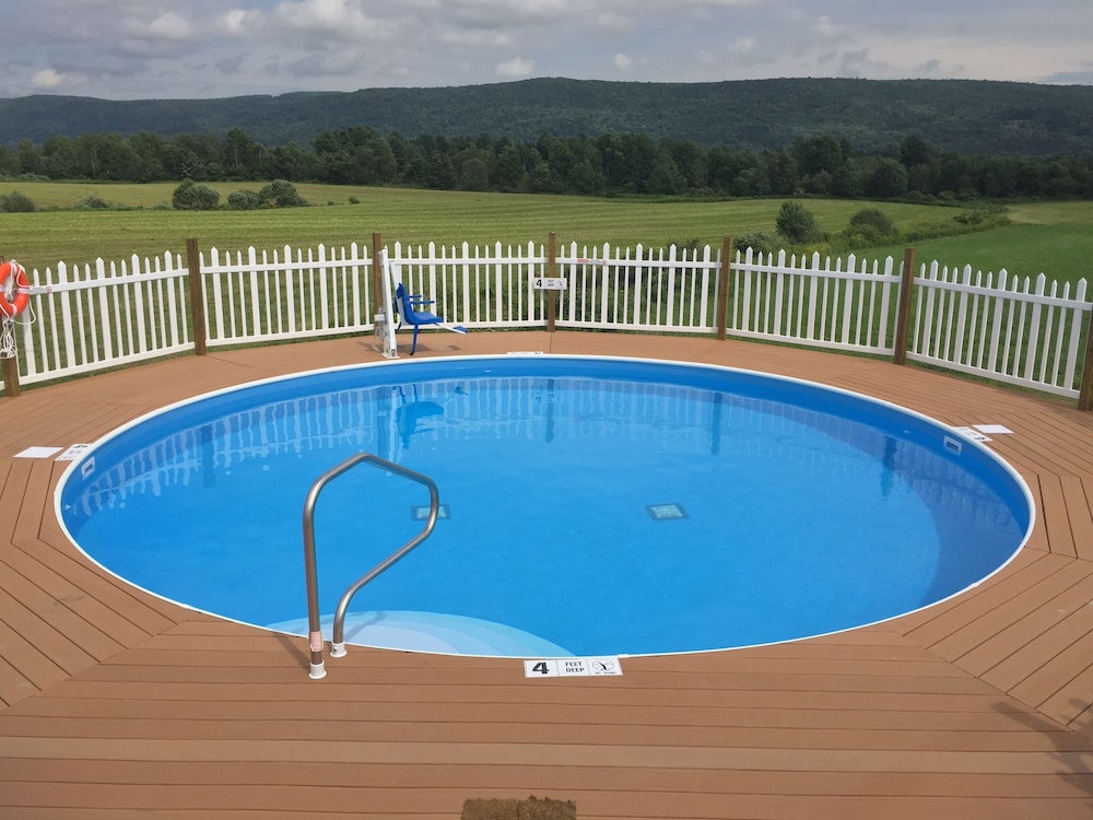 apple inn and suites cooperstown area