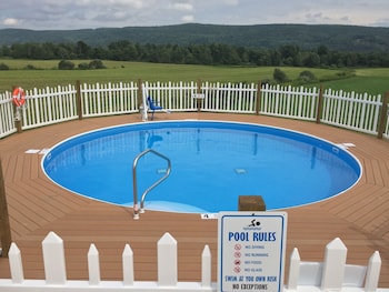 apple inn and suites cooperstown area