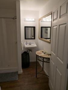 apple inn and suites cooperstown area