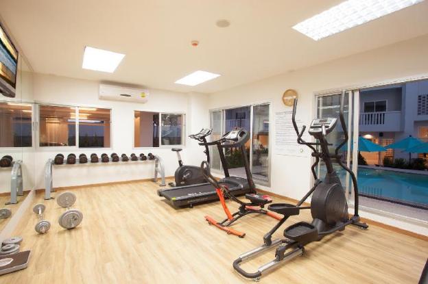 recenta suite phuket suanluang