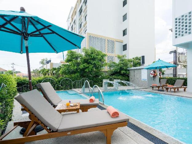 recenta suite phuket suanluang