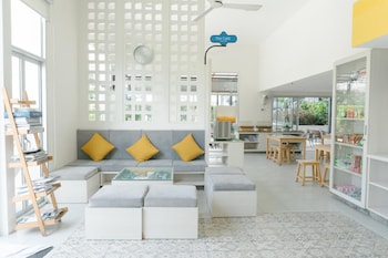 Recenta Suite Phuket Suanluang,Near King Power,4 star