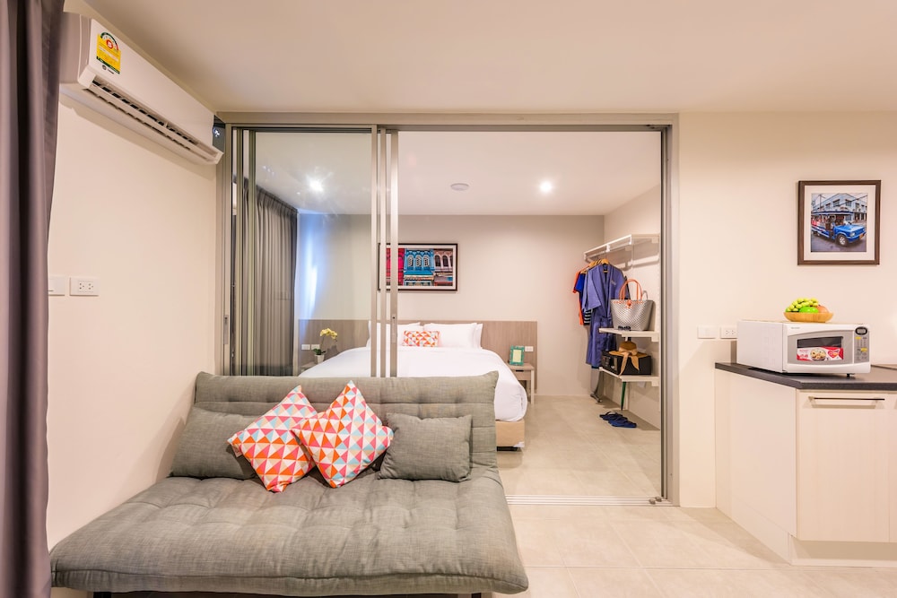 recenta suite phuket suanluang