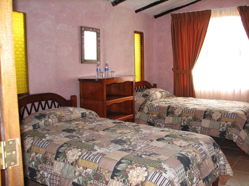 Hosteria El Encanto,Nanegalito>>Mindo,3 star