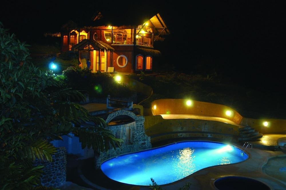 Hosteria El Encanto,Nanegalito>>Mindo,3 star