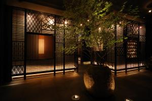 aroma kuravi adults only