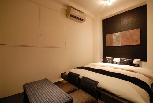 aroma kuravi adults only