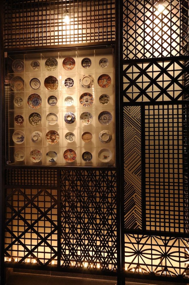 aroma kuravi adults only