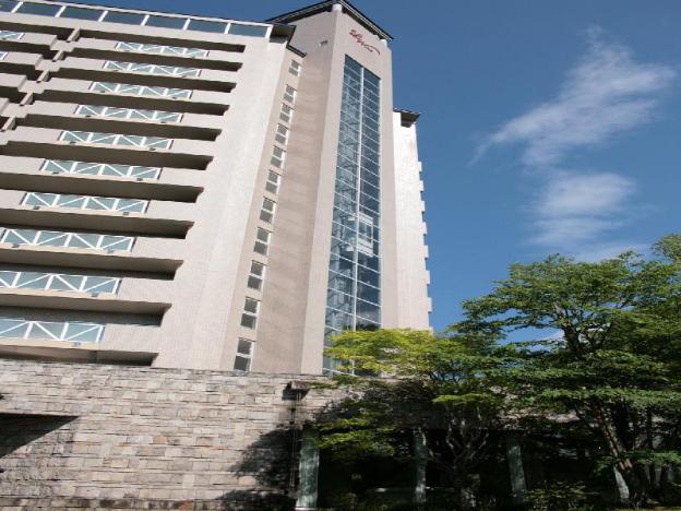 villa kitakaruizawa l wing