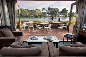 The Waterfront Wynyard,Heybridge>>Burnie,4 star
