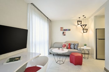 oakwood studios singapore