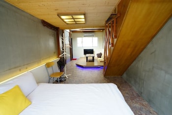 slow tainan homestay