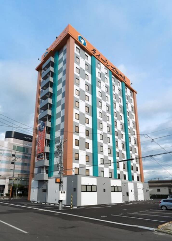 queens hotel chitose