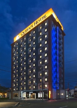 queens hotel chitose