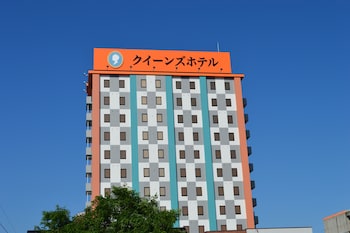queens hotel chitose
