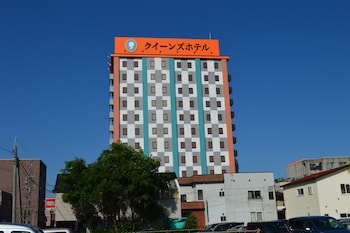queens hotel chitose
