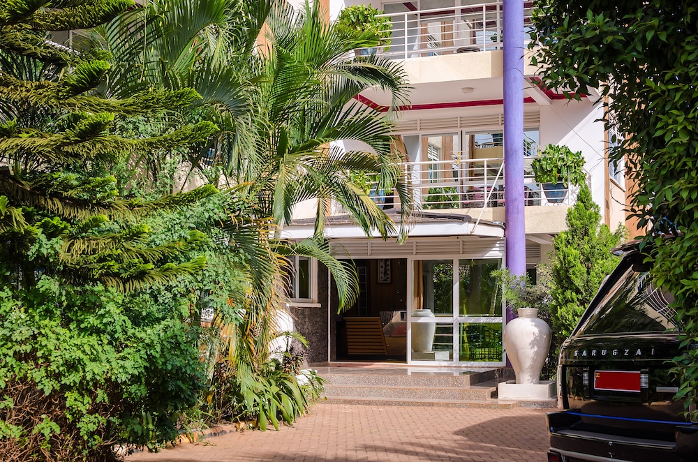 space hotel apartments and spa