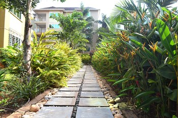 Space Hotel Apartments & Spa,Central Region>>Kampala,3 star