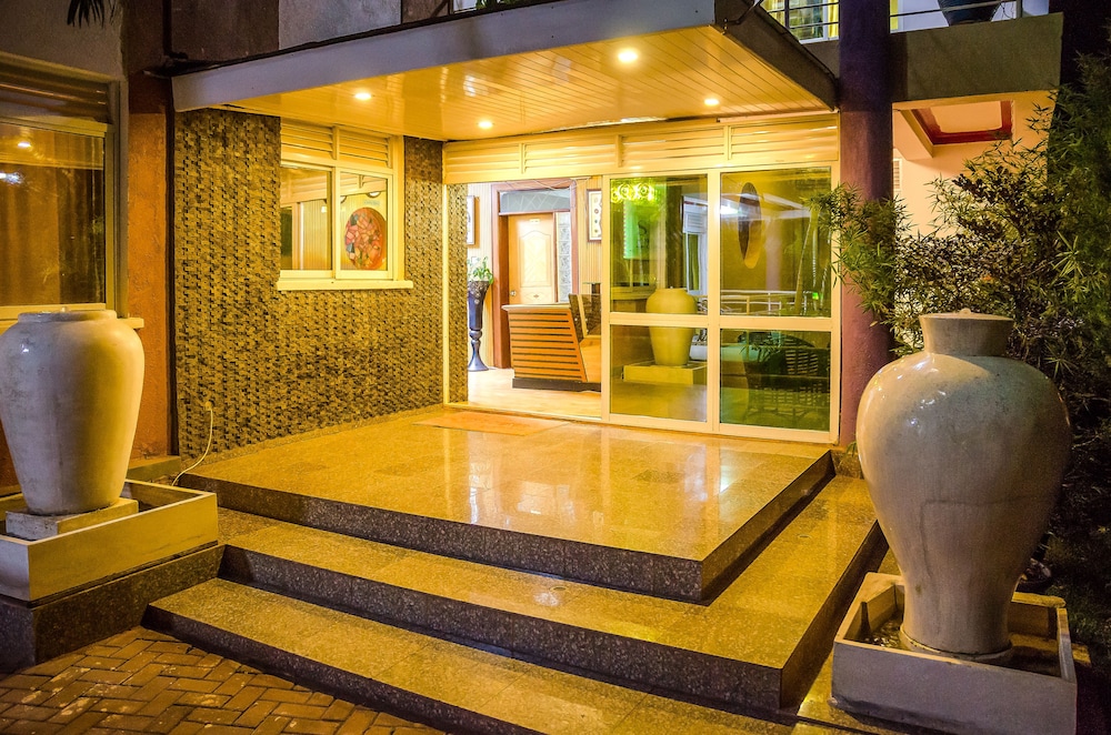 space hotel apartments and spa