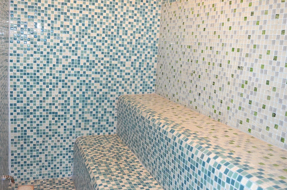 space hotel apartments and spa