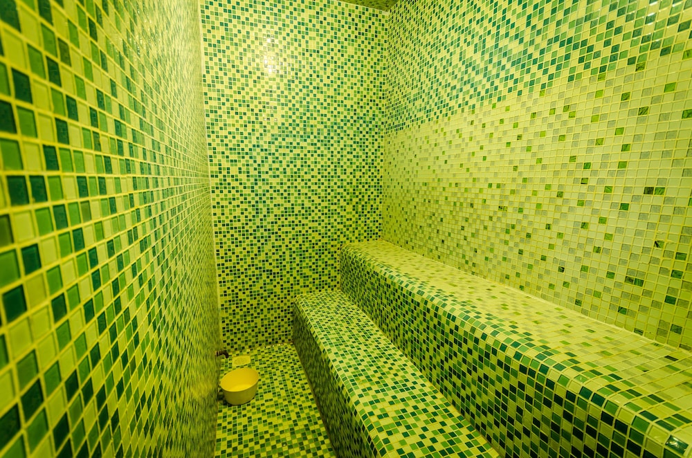 space hotel apartments and spa