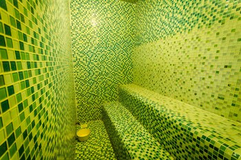 space hotel apartments and spa