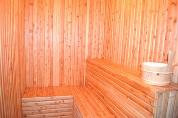 space hotel apartments and spa