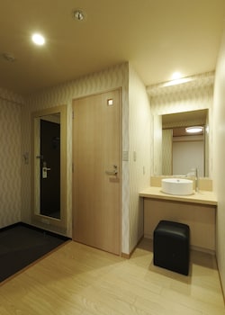 green rich hotel osaka airport