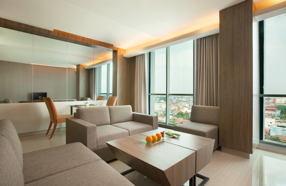 hotel santika radial palembang