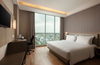 hotel santika radial palembang