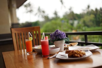 dewi sri private villa