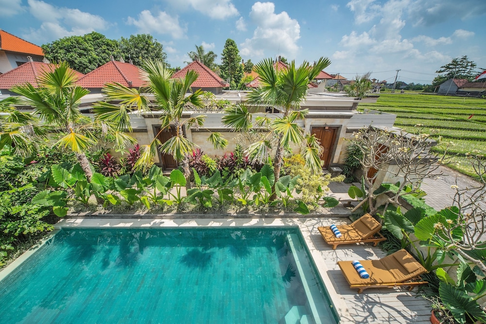 puri canggu villas and rooms