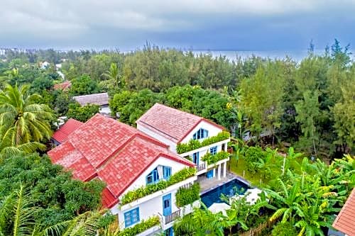 life beach villa