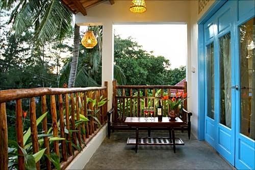 life beach villa