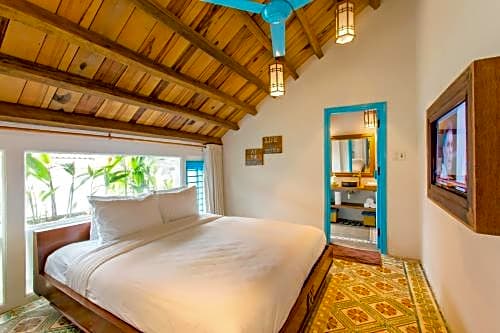 life beach villa