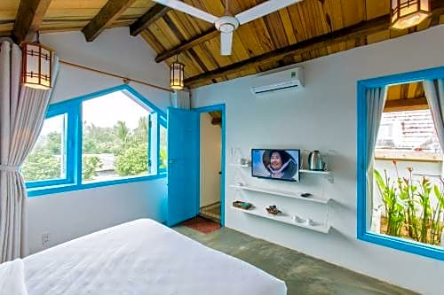 life beach villa