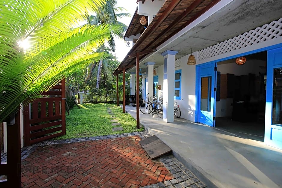 life beach villa