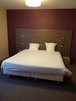 Hostellerie A La Bonne Auberge,Laval>>Entrammes,2 star