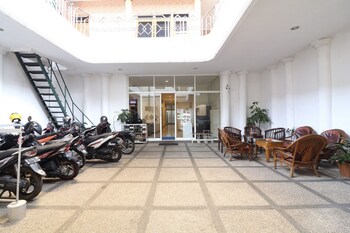 mador malang dorm hostel