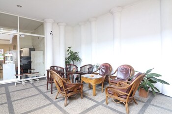 mador malang dorm hostel