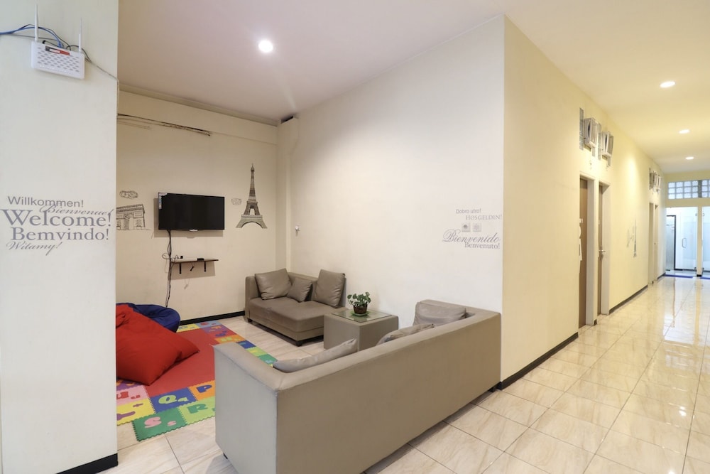 mador malang dorm hostel