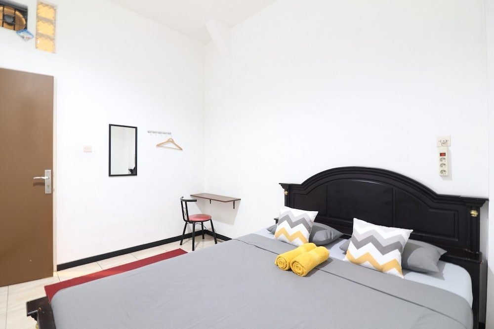 mador malang dorm hostel