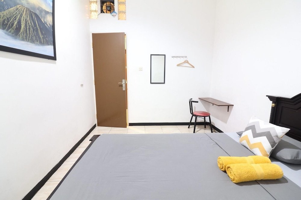 mador malang dorm hostel