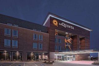 La Quinta Inn & Suites Dallas Grand Prairie North,Grand Prairie>>Dallas,3 star
