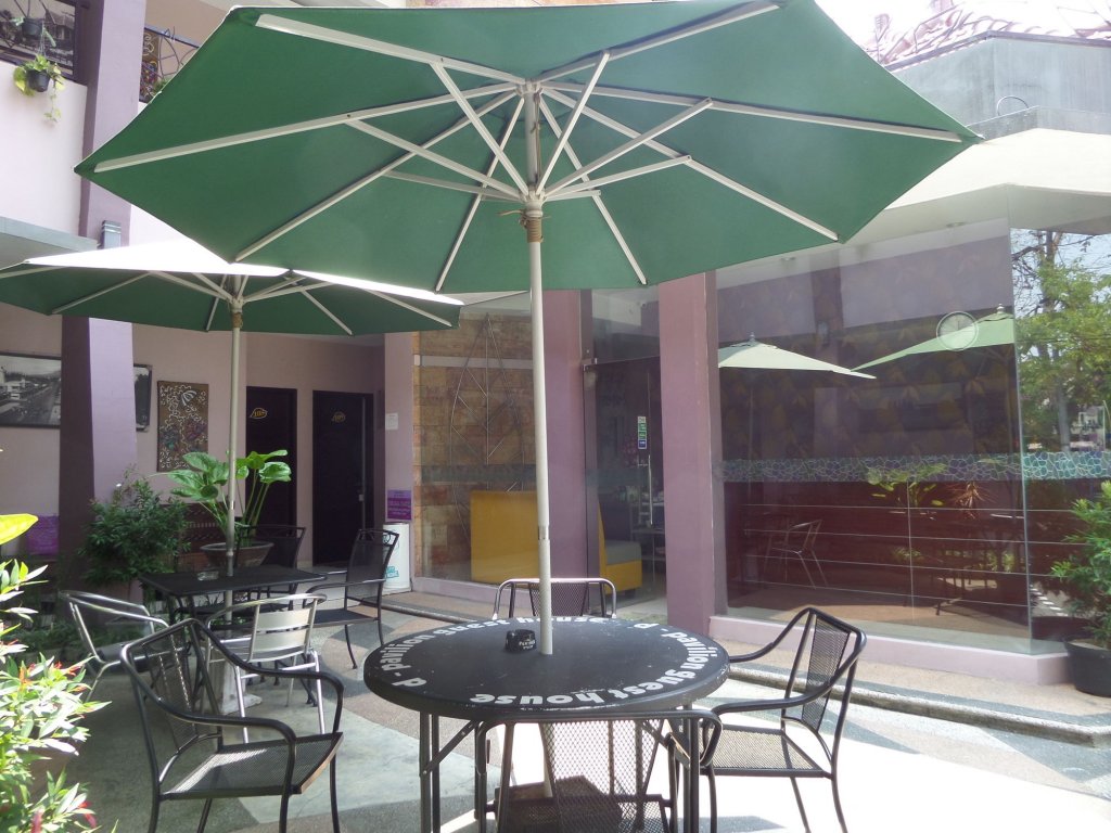 dpavilion guest house and resto