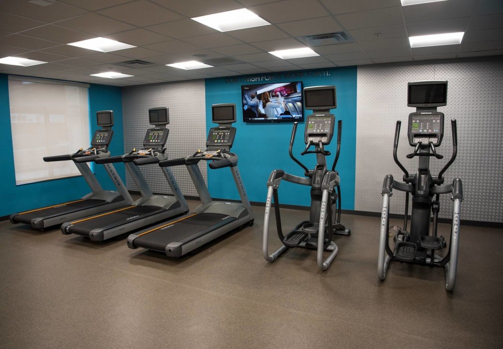 fairfield inn and suites cincinnati uptown university area