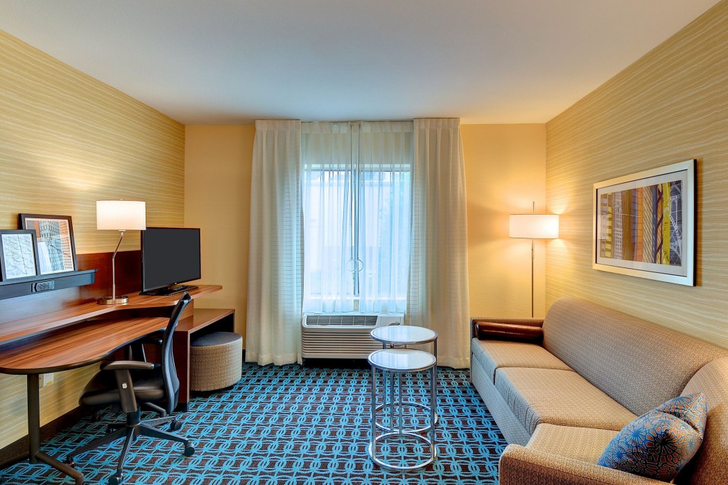 fairfield inn and suites by marriott nashville downtown metrocenter