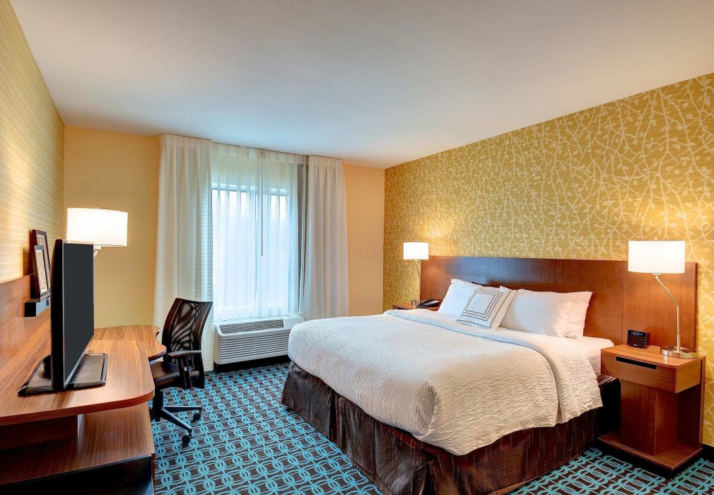 fairfield inn and suites by marriott nashville downtown metrocenter