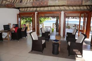 nakelo treasure island resort and spa